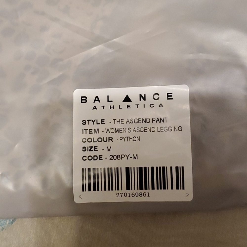 The Ascend Pant- Python - Picture 6 of 6